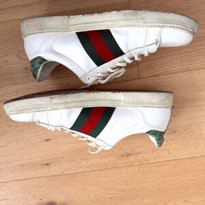 Men's Gucci Shoes (Size 10.5)